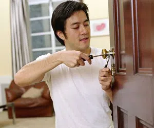 General Locksmith Store Apopka, FL 407-452-3416 - changing-locks